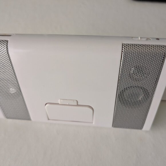 White Portable Stereo Speaker with AC Adapter & Cord OD-SP5 - Picture 14 of 14